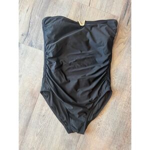 Calvin Klein swim suit one piece size 6‎